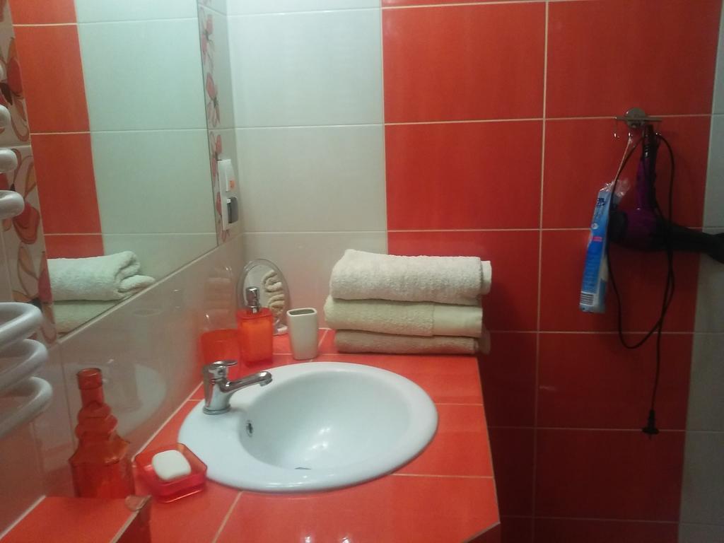 Kwatera Na Rogu Августув Номер фото